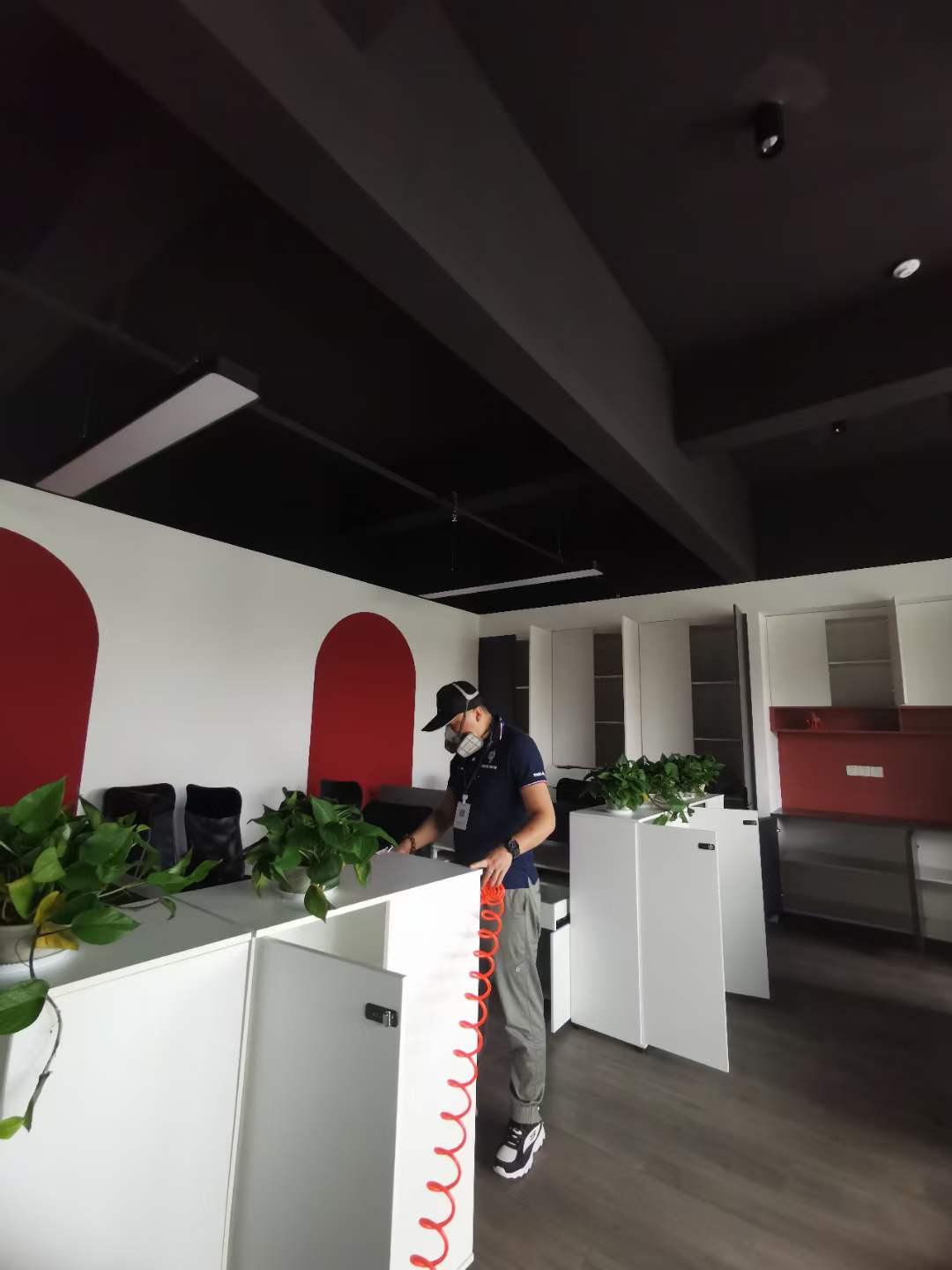 兴文醛博士龙闯电梯总部除甲醛